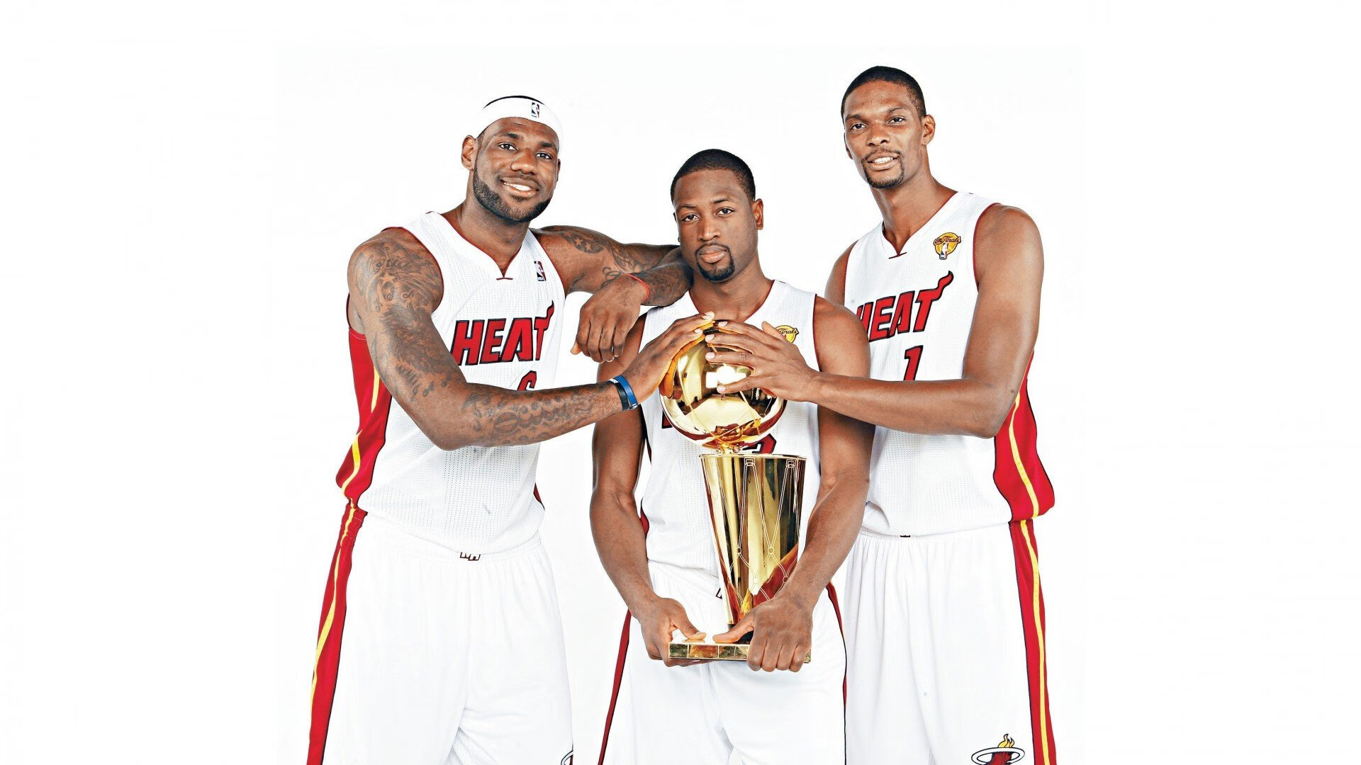 乐鱼体育入口-LOL世界赛激战连连扣人心弦，英雄联盟世界赛精彩集锦