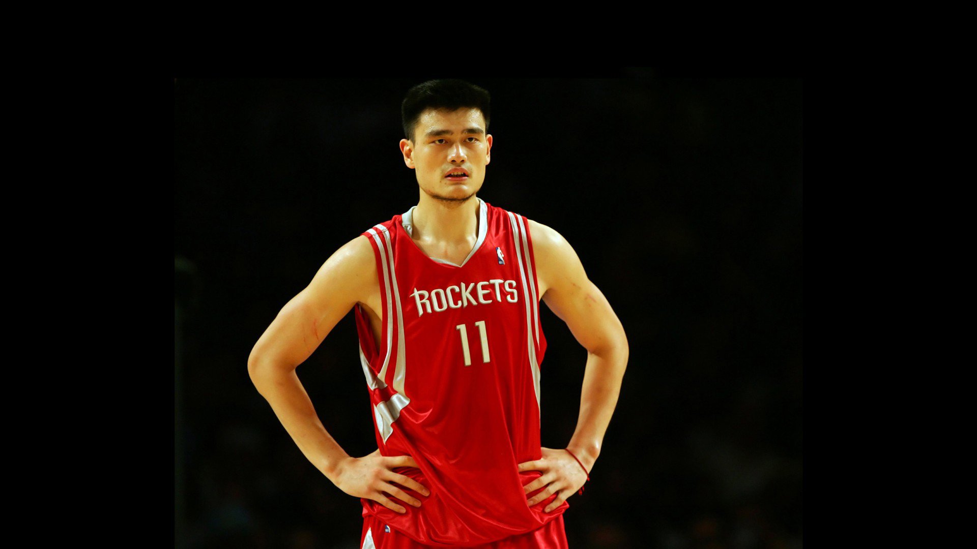 历史对决:传奇巨星的经典比赛集锦!,历史总决赛